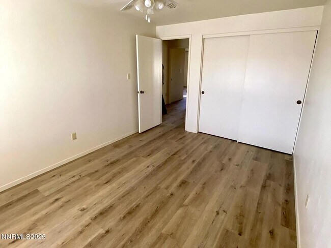 Building Photo - 2890 Waterfield Dr