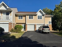 Building Photo - 1407 Oak Leaf Ln