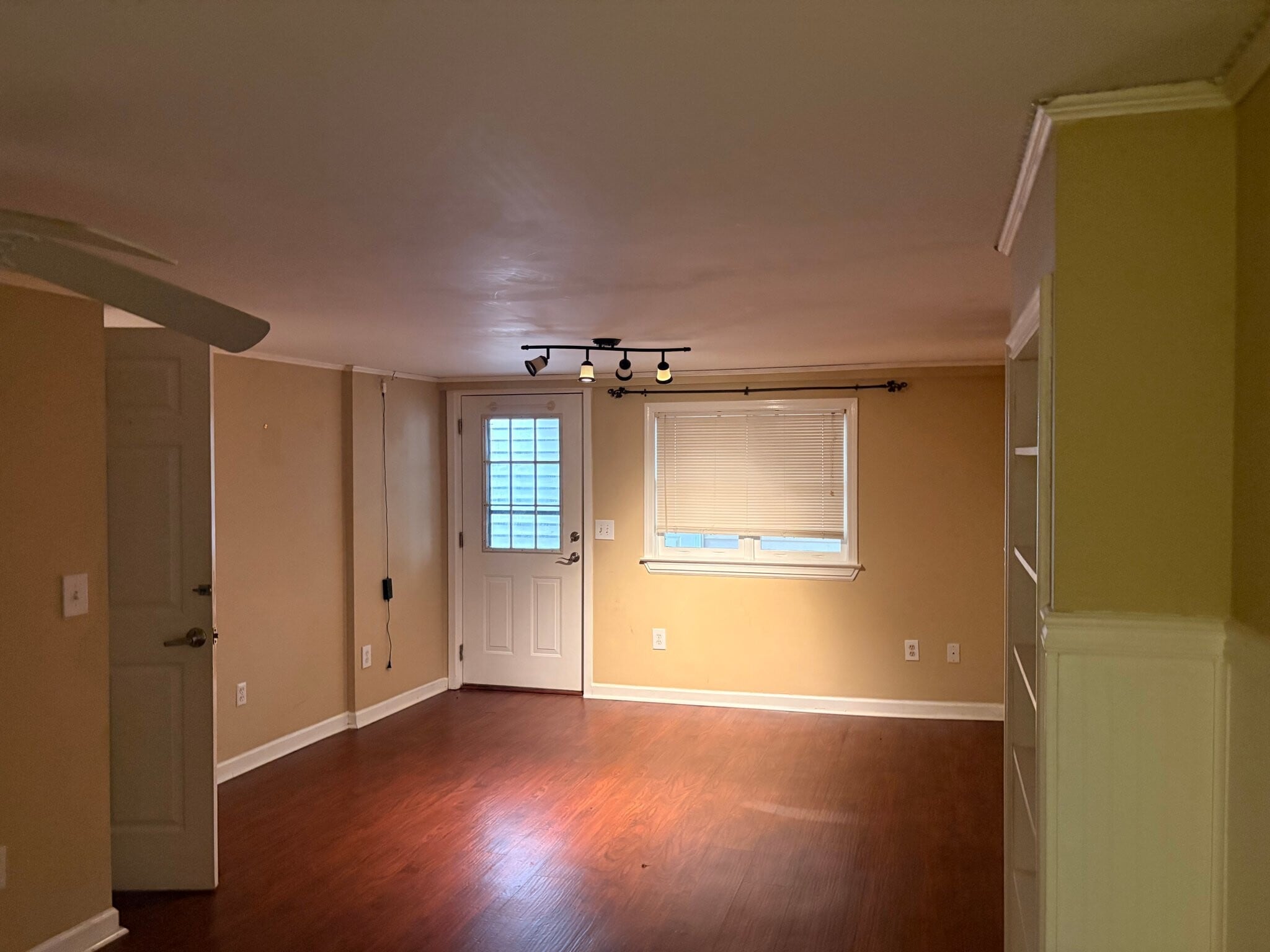 Building Photo - 1349 Wooded Hills Dr