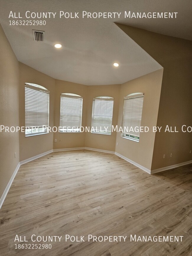 Building Photo - Show Stopper! 3/2 Grasslands Condo for Rent