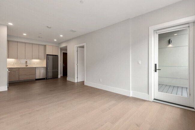 Building Photo - SEPTEMBER 1 - Jamaica Plain luxury 2 BR wi...