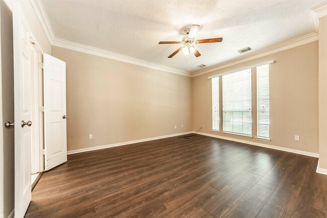 Building Photo - 2608 Leroy St