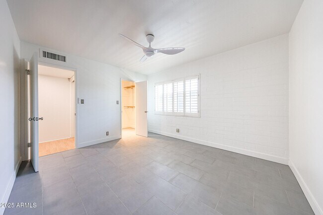 Building Photo - 6544 N 12th St