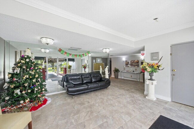 Building Photo - 4851 NW 21st St