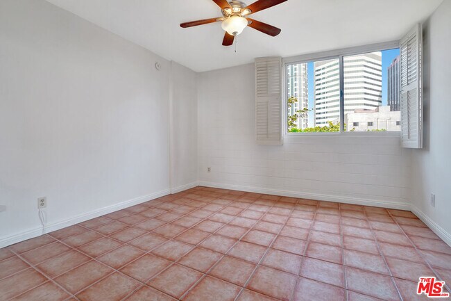 Building Photo - 1300 Midvale Ave