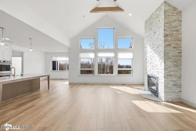 Building Photo - 7064 E Tumnus Cir