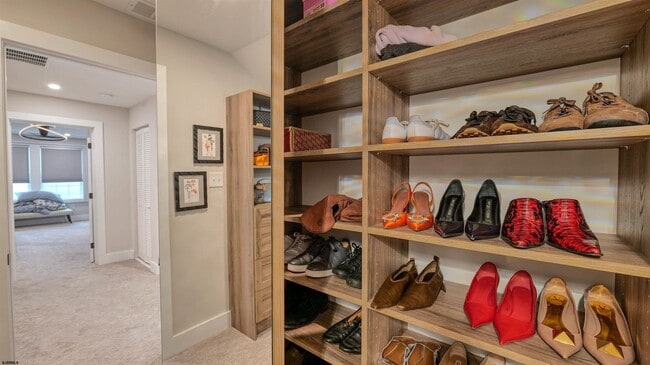 Building Photo - 6223 Winchester Ave