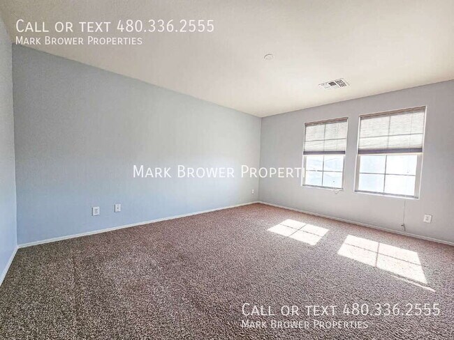 Building Photo - 8964 W Northview Ave