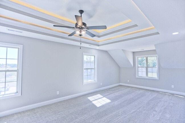 Building Photo - 851 Jersey Dr