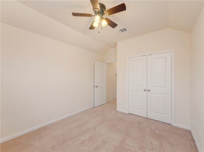 Building Photo - 221 Tinto St