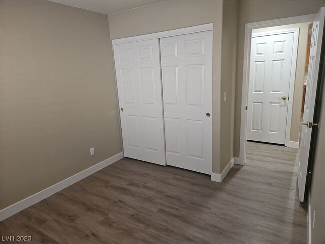 Building Photo - 2529 Vía Di Autostrada