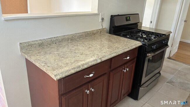 Building Photo - 54 North Ave