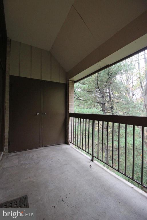 Building Photo - 1662 Parkcrest Cir
