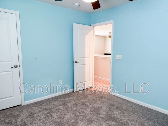 Building Photo - 345 Bucklebury Rd