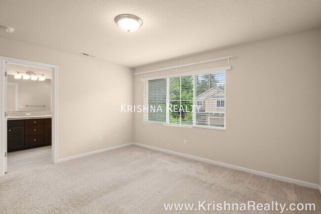 Building Photo - 7443 NW 164th Ave