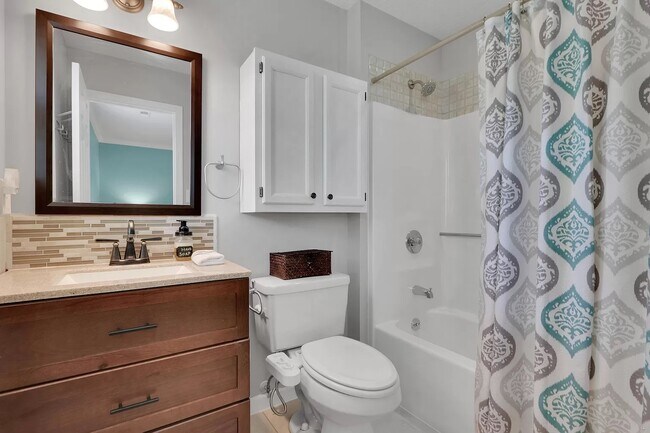 Building Photo - 601 Blackburn Dr