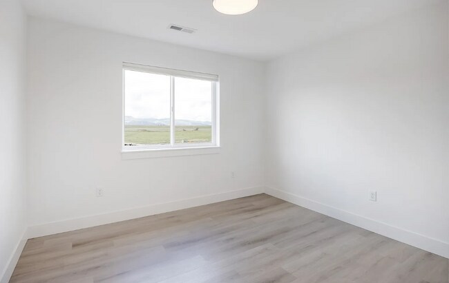 Building Photo - 2703 Riata Rd