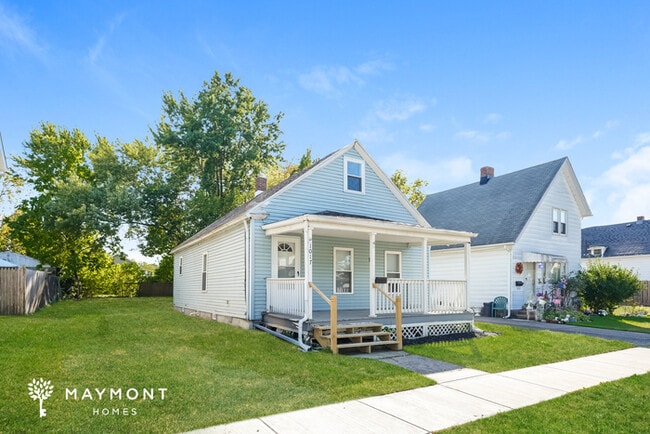 Building Photo - Charming 4 Bedroom Home