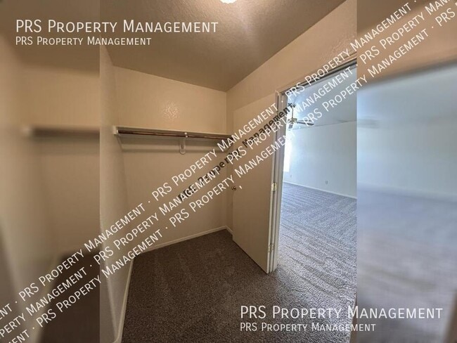 Building Photo - 51 N Del Pueblo Pl