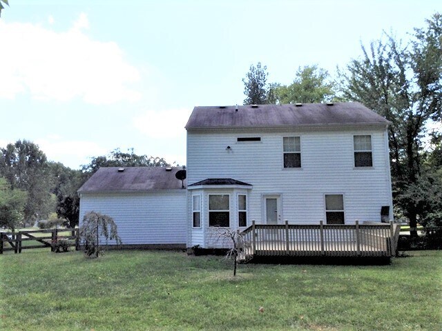 Building Photo - 982 Vixen Dr