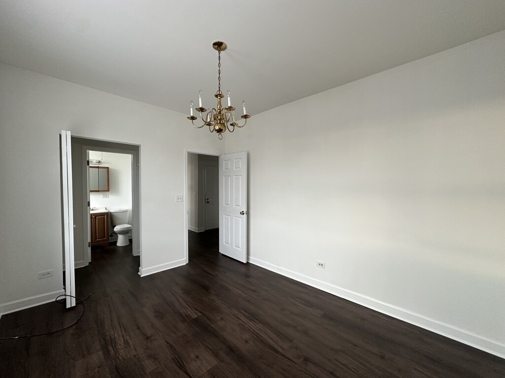 Building Photo - 3627 W Dickens Ave