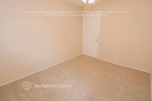 Building Photo - 15823 Blackhawk Blvd