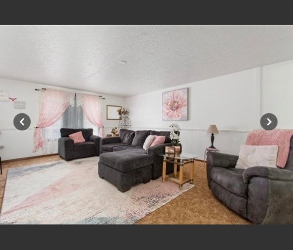 Building Photo - 1335 Lindenwood Dr