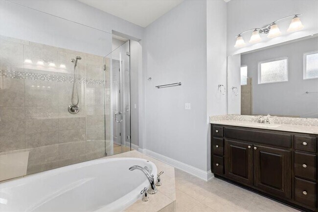 Building Photo - 5112 Globe Mallow Dr