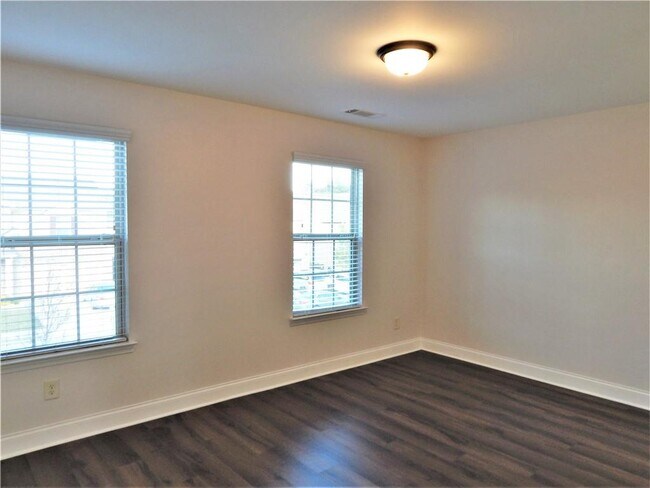 Building Photo - 2441 Melton Common Dr