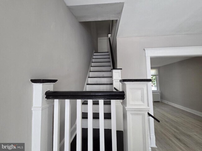 Building Photo - 5109 N Fairhill St