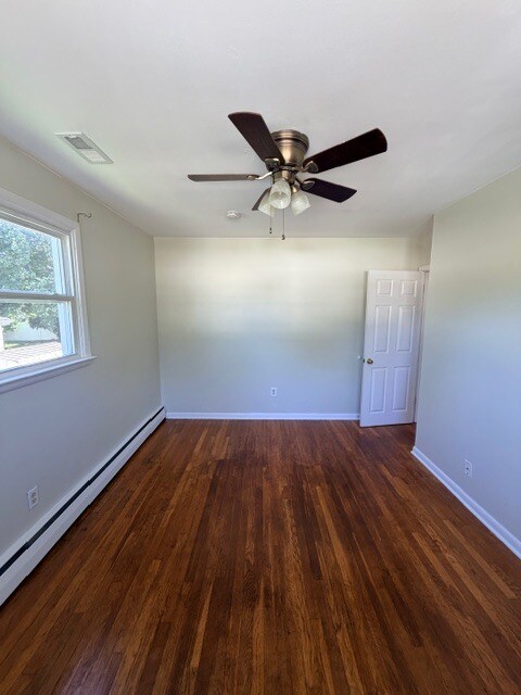 Building Photo - 2404 Mccawber Dr
