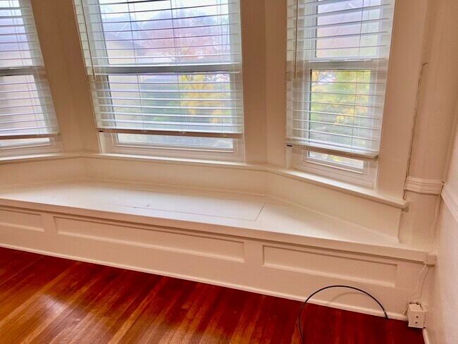 Building Photo - 4096 Ibis St