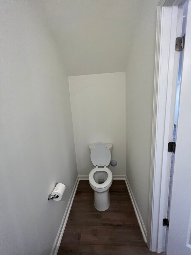 Building Photo - 400 Hacksaw Trl