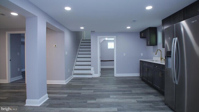 Building Photo - 2608 Holly Dr