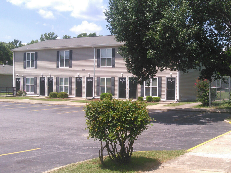 Primary Photo - Reese Village Apartments