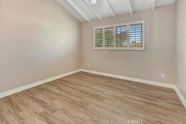 Building Photo - 1522 Robin Rd