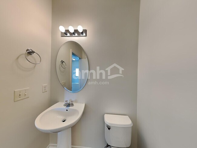 Building Photo - 4400 Kiddle Ln