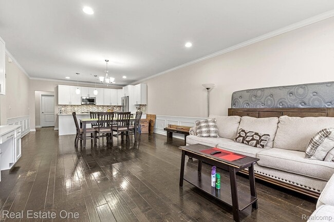 Building Photo - 5570 Arbor Chase Dr