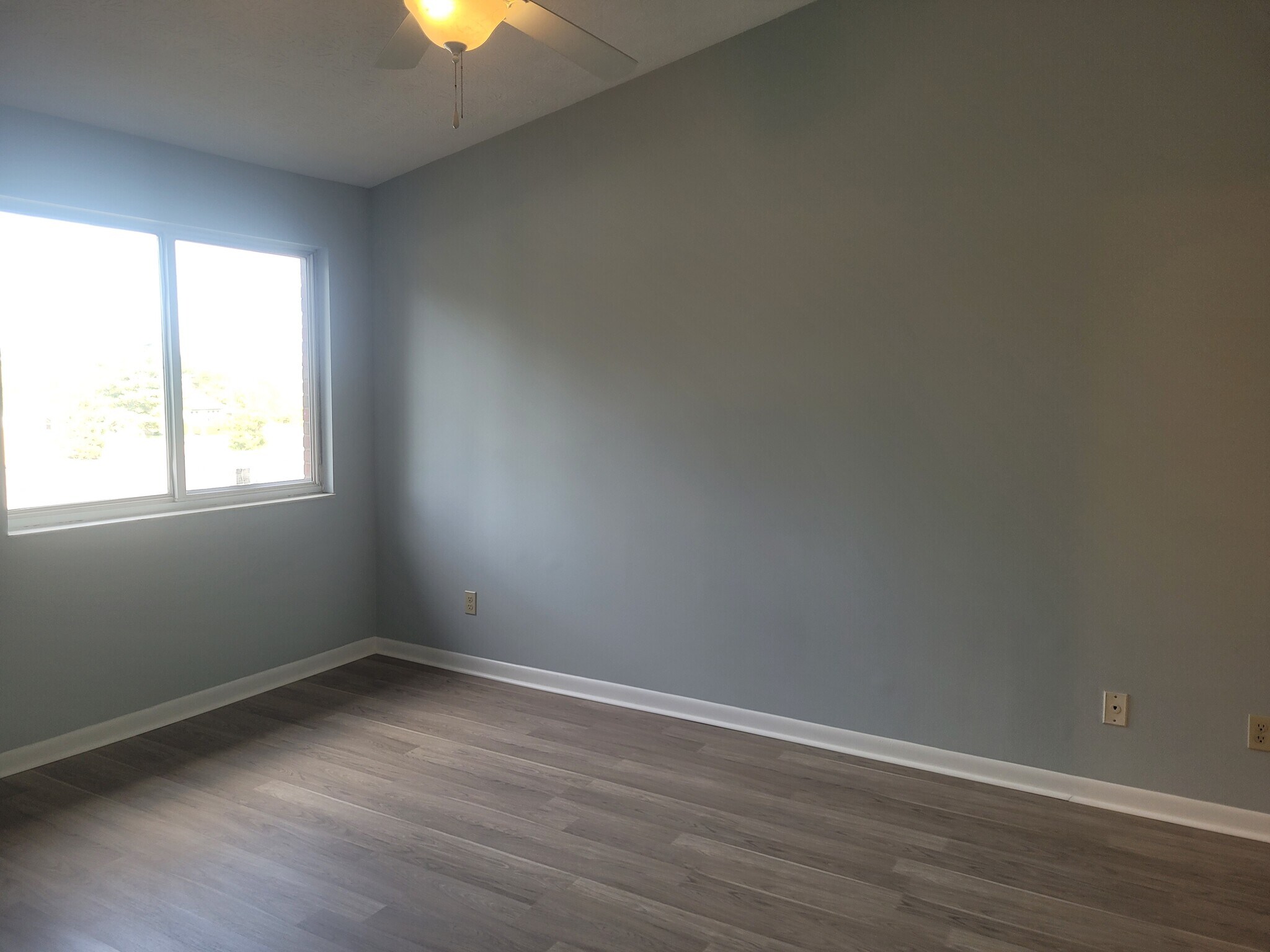 Building Photo - 8919 Eagleview Dr
