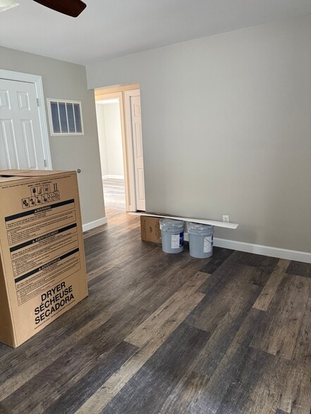 Building Photo - 2793 Bryant St