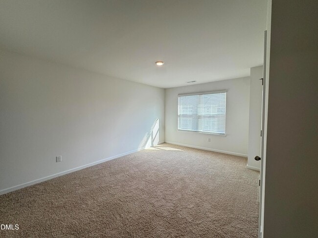 Building Photo - 413 Belgian Red Wy