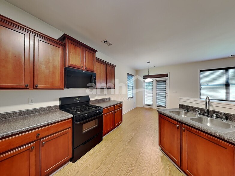 Building Photo - 6486 Stonelake Pl SW