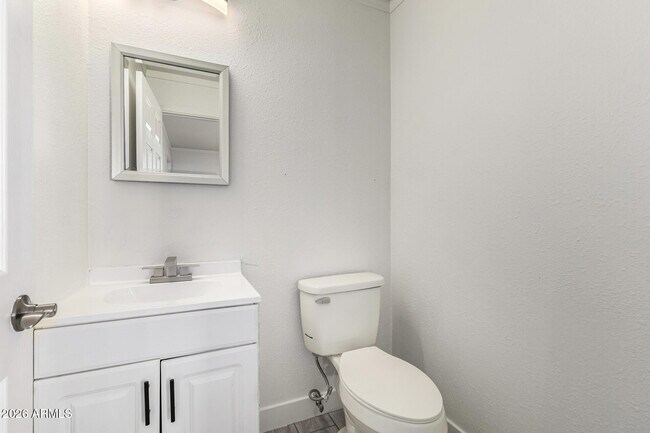 Building Photo - 3920 W Harmont Dr