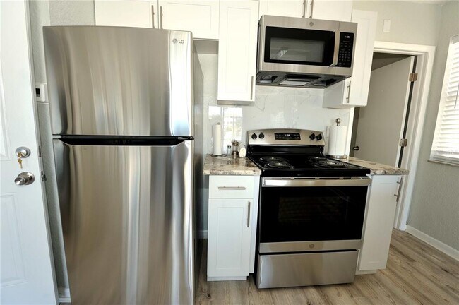 Building Photo - 13711 Gulf Blvd