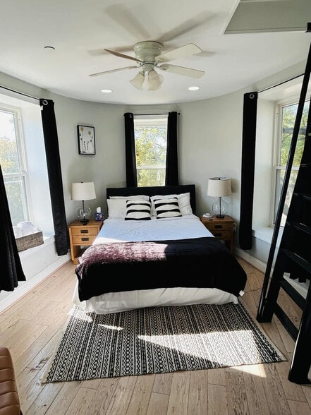 Building Photo - 45 Rhode Island Ave NE