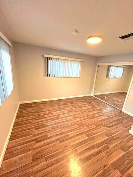 Bedroom 3 - 960 Clyde Ave