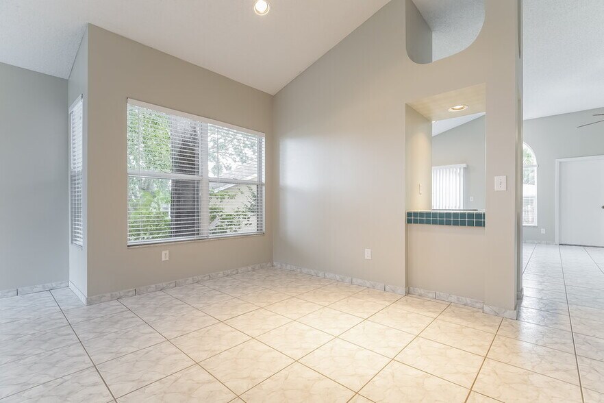 Building Photo - 8853 Parliament Ct
