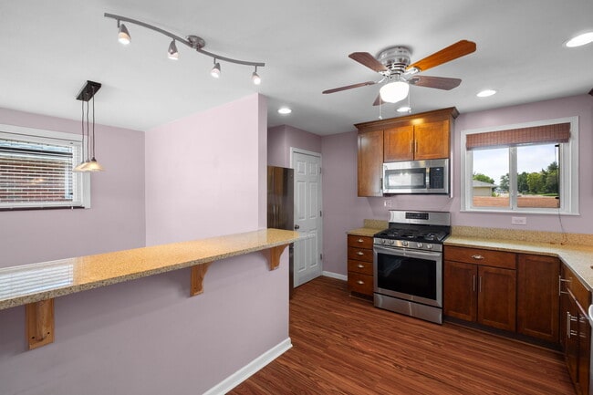 Building Photo - 4164 Kettler Rd