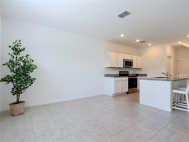 Building Photo - 2542 Grey Hawk Dr