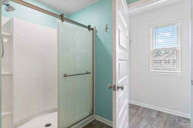Building Photo - 10609 Queens Gate Cir